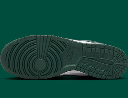 Nike Mens Dunk Low Retro Shoes