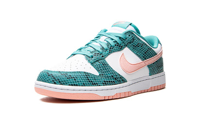 Nike Mens Dunk Low DR8577 300 Snakeskin Washed Teal Bleached Coral