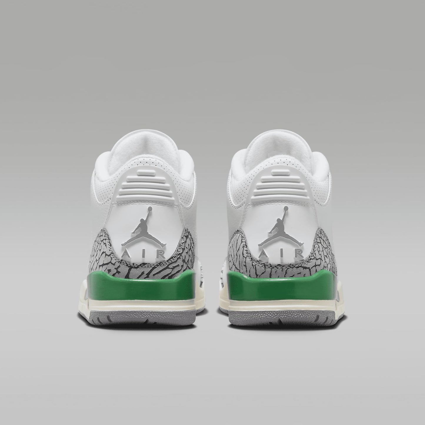 Air Jordan 3 Retro Women's Shoes Size
