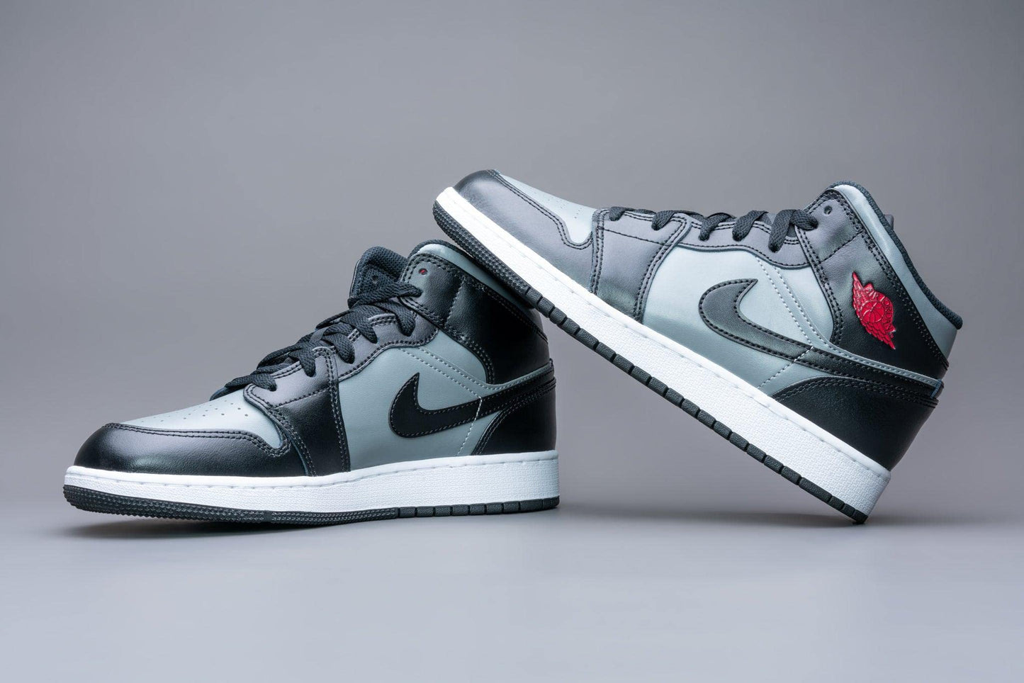 Nike Kid's Air Jordan 1 Mid Sneaker Atmosphere/Infrared 23 Black