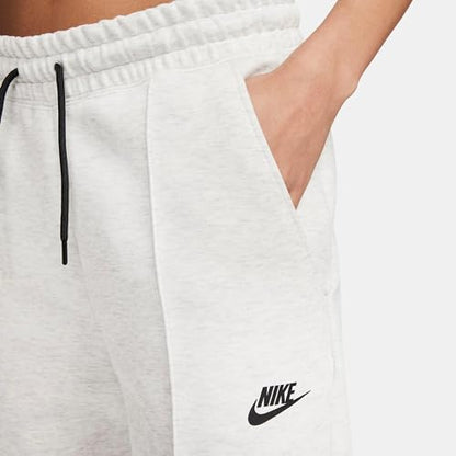 Nike Women's Sporty