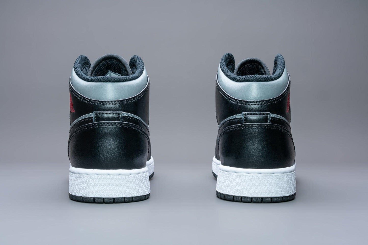 Nike Kid's Air Jordan 1 Mid Sneaker Atmosphere/Infrared 23 Black