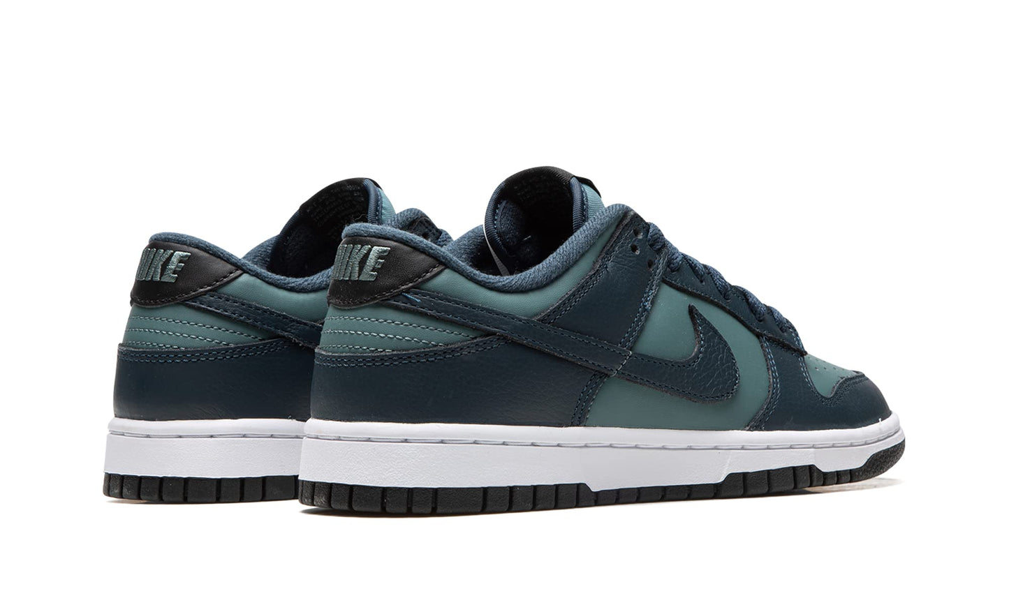 Nike mens Sneaker Mineral Slate/Armory Navy