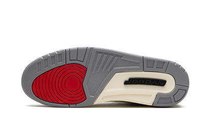 Nike Men's Air Jordan 3 Retro Sneaker