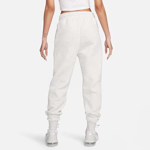 Nike Women's Sporty