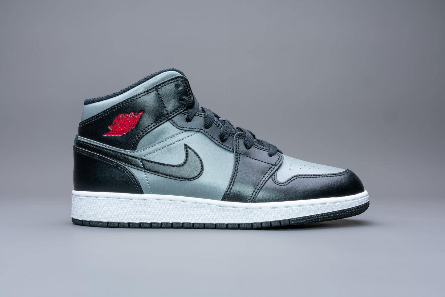 Nike Kid's Air Jordan 1 Mid Sneaker Atmosphere/Infrared 23 Black