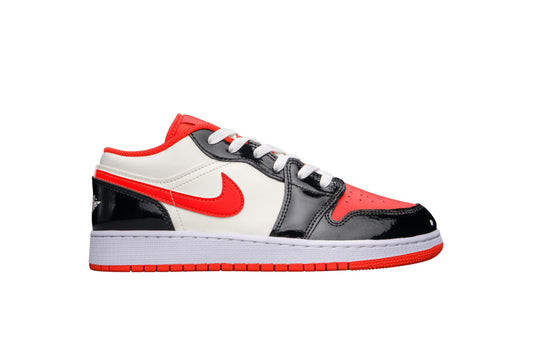 Air Jordan 1 Low Halloween (2023) (GS) Colour as Opp Photo