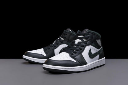 AIR JORDAN 1 Mid SE 'Panda Elephant' FB9911-001 Size, Panda Zwart Wit, 45.5 EU