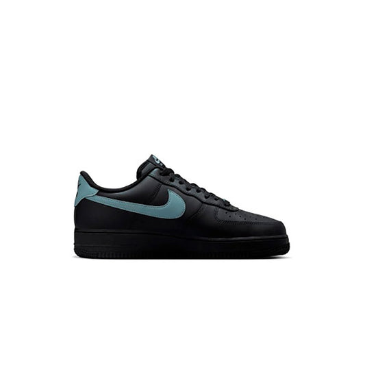Men's Nike Air Force 1 '07 Lifestyle Shoes in Black & Grey