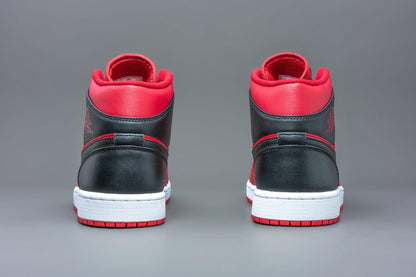 Nike Downshifter 12, Women's Sneaker Red