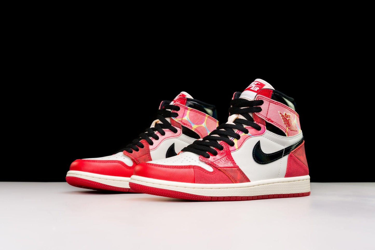 Nike Retro Red, White