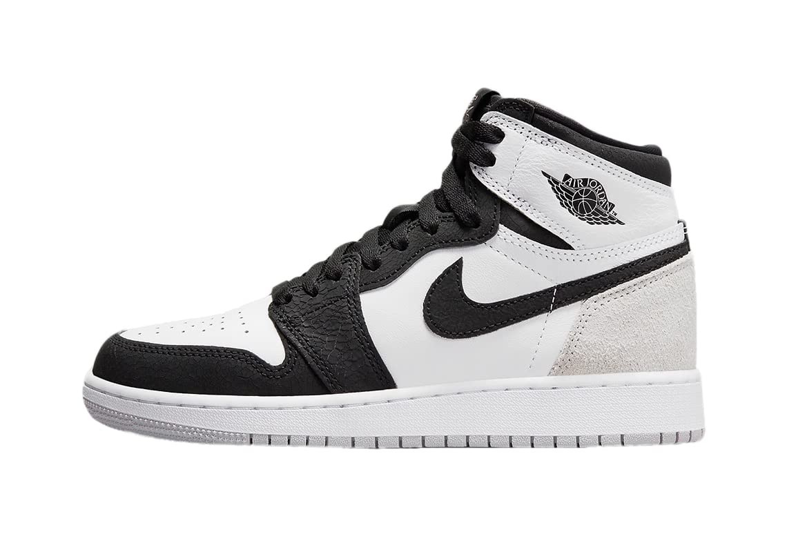 Nike Kid's Air Jordan 1 Retro High OG Shoe
