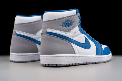 Nike Men's Air Jordan 1 Retro High OG Sneaker True Blue