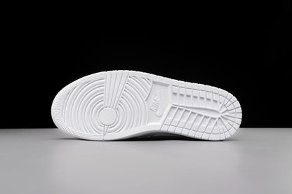 Jordan Mens Air Jordan 1 Low 553558 136 - Size 10 White/White-White