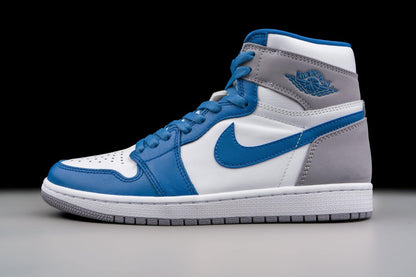 Nike Men's Air Jordan 1 Retro High OG Sneaker True Blue