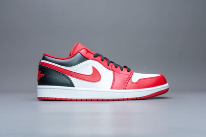 Jordan Mens 1 Low 553558 Black, White, Red (White/Gym Red-black)